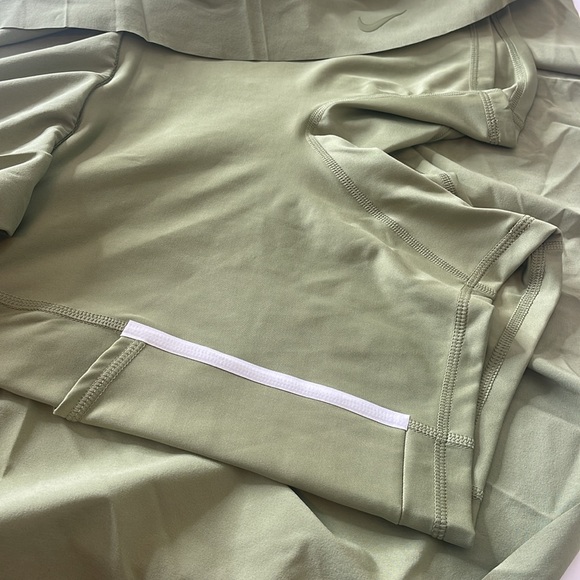 Nike Women's Advantage Club 14 Inch Tennis Skort Alligator Green Size 1X - Picture 15 of 16